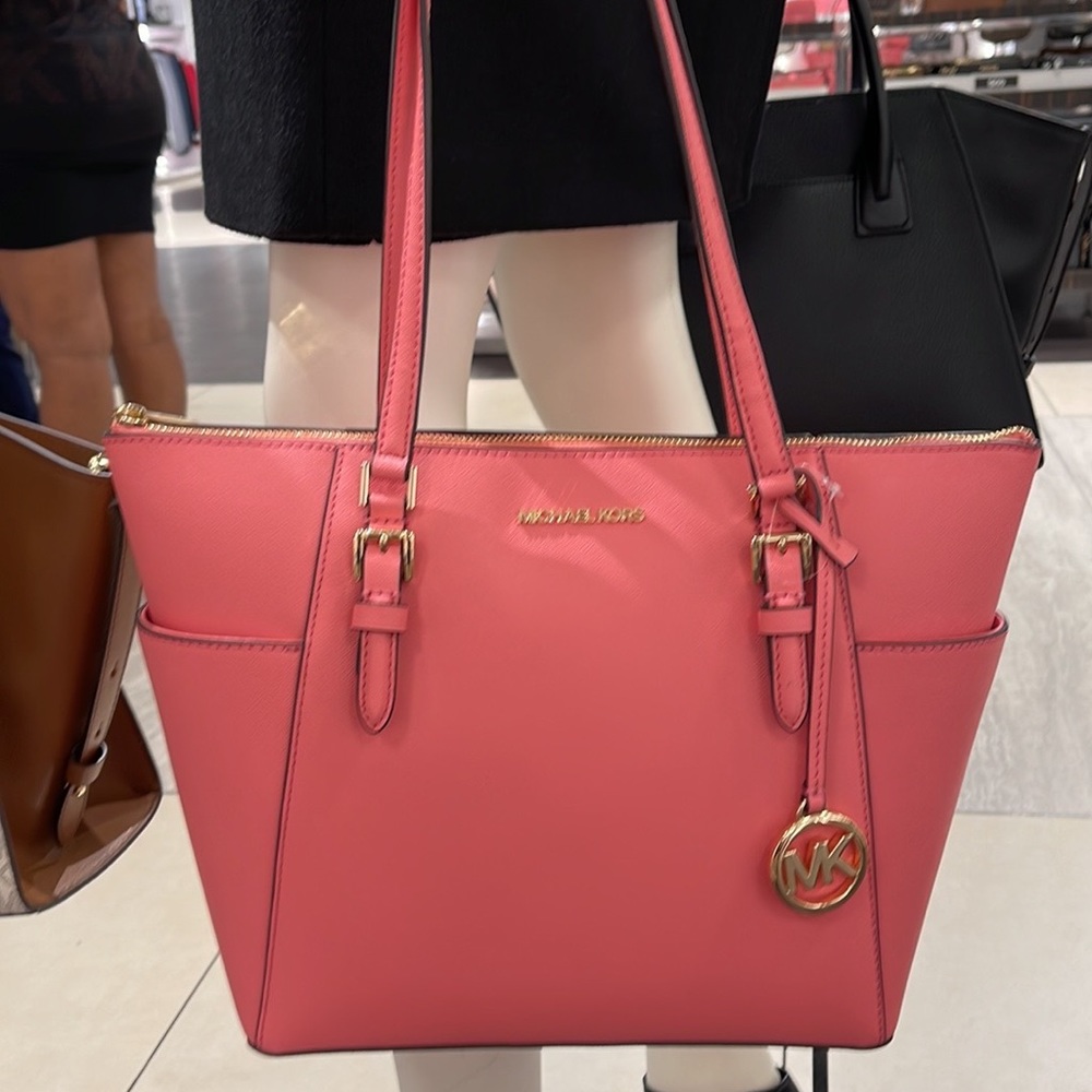 MICHAEL KORS Charlotte Large Leather Top-Zip Tote
Tea Rose - Picture 5 of 16